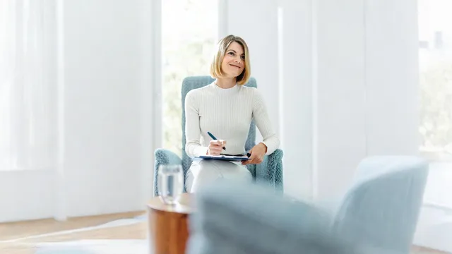 Mag. Christine Hoffmann-Schütz im Executive Coaching-Gespräch in Wien.
